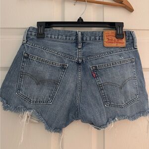 Levi vintage cut off shorts